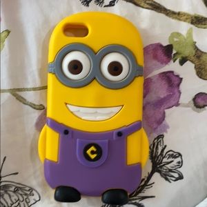 cute minion phone case for anyone!